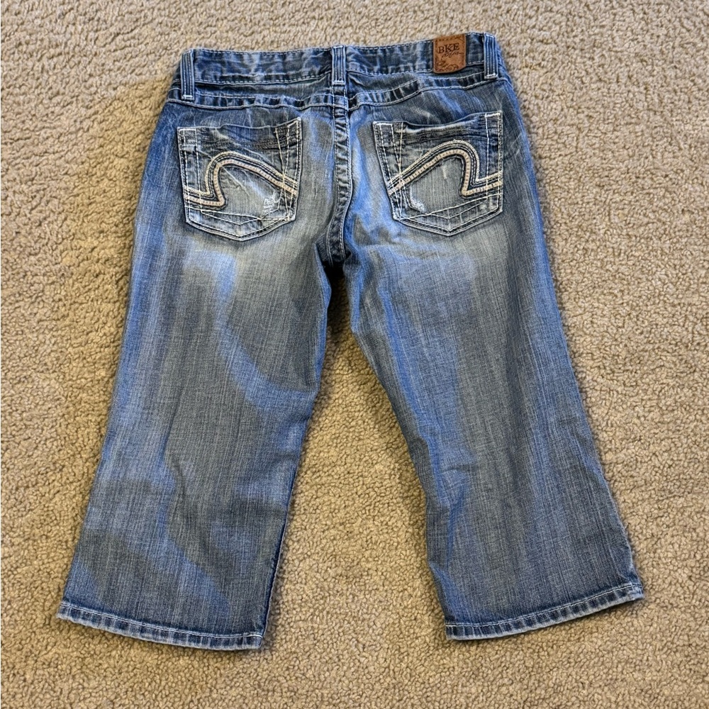 💙💙BKE Blue Capri Jeans